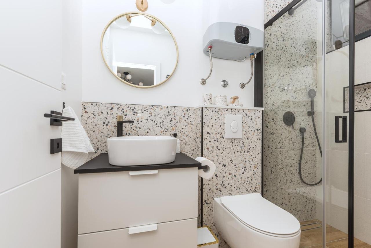 Studio Apartment Bianco, Near Beach, Free Parking, Wi-Fi มาคาร์สกา ภายนอก รูปภาพ